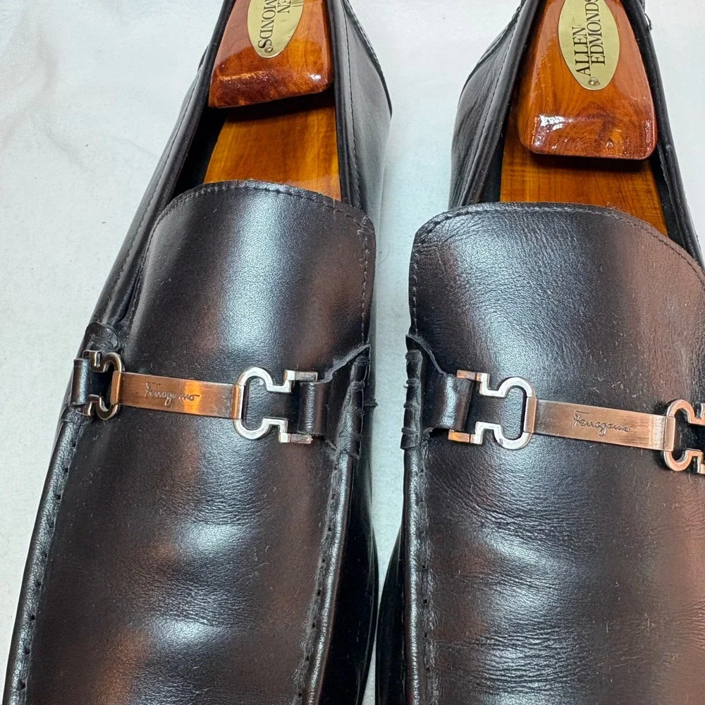 Salvatore Ferragamo Mens Black Leather Gancini Bit Loafers A5287-45 Italy
